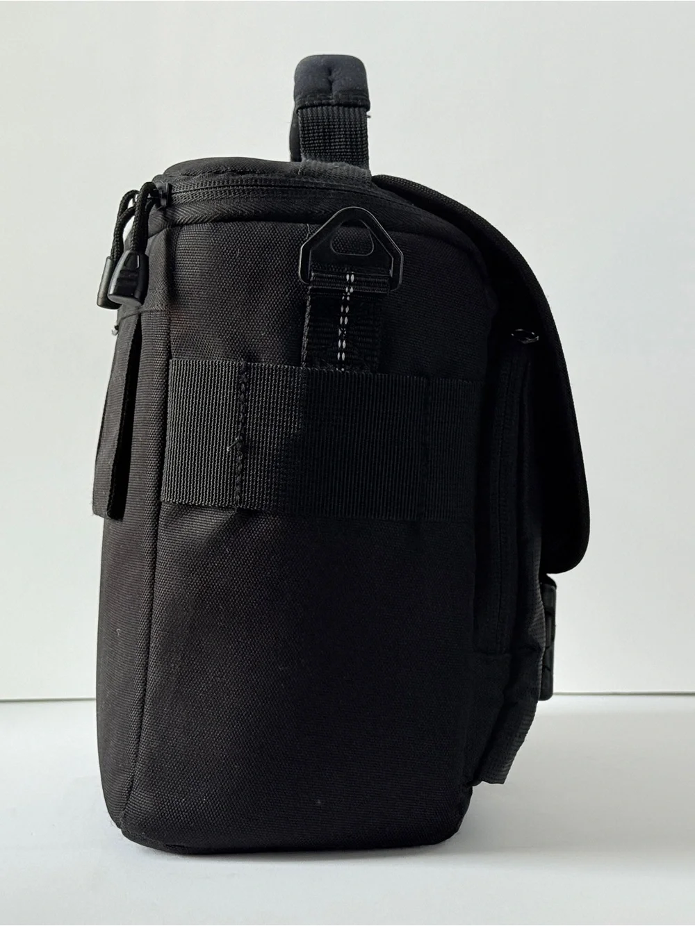 Lowepro Black Messenger Camera Bag with Padded Carry Handle